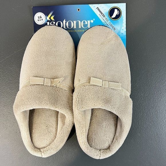 NWT ISOTONER‎ Beige Sand Trap Slippers (L-8.5/9) - Picture 2 of 5